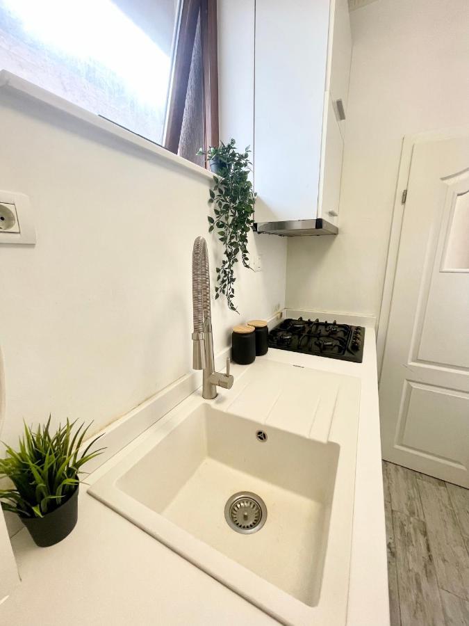 Point 0 Apartment Bukares Bagian luar foto