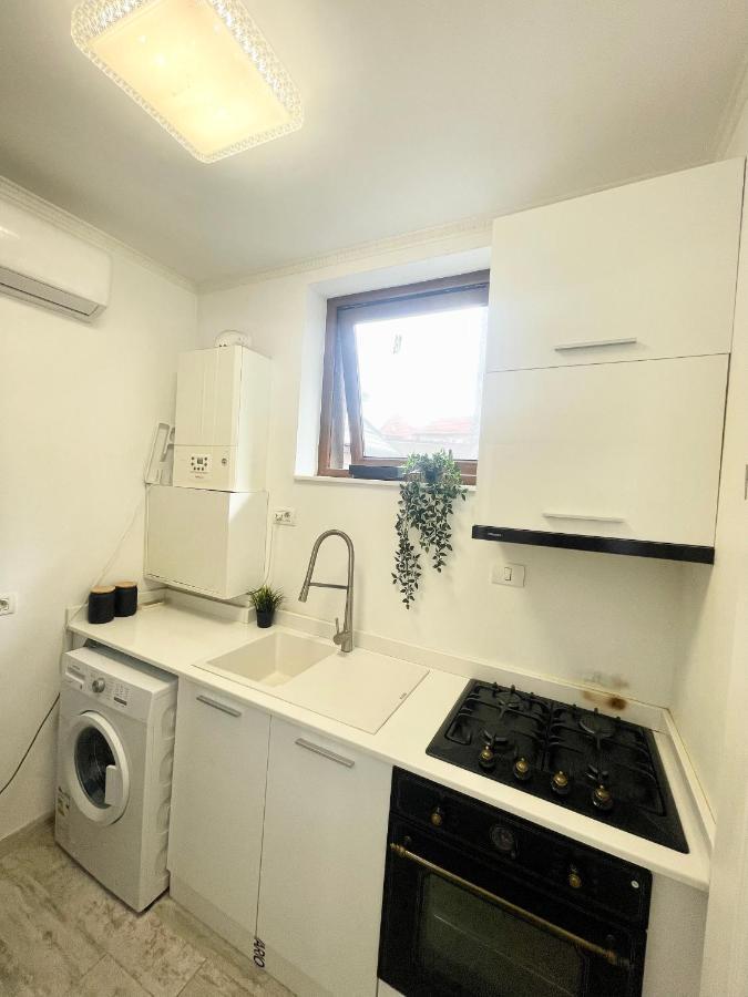 Point 0 Apartment Bukares Bagian luar foto